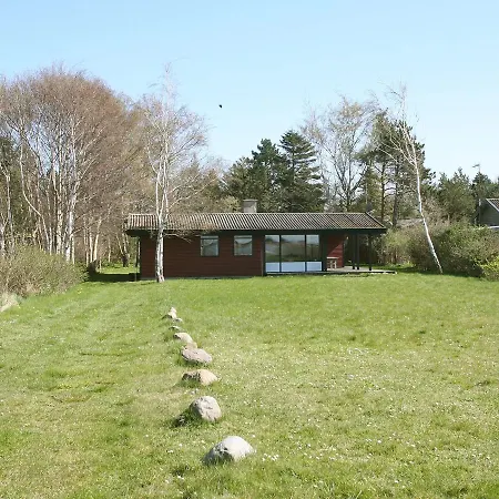 Three-bedroom Holiday In Follenslev 2 *